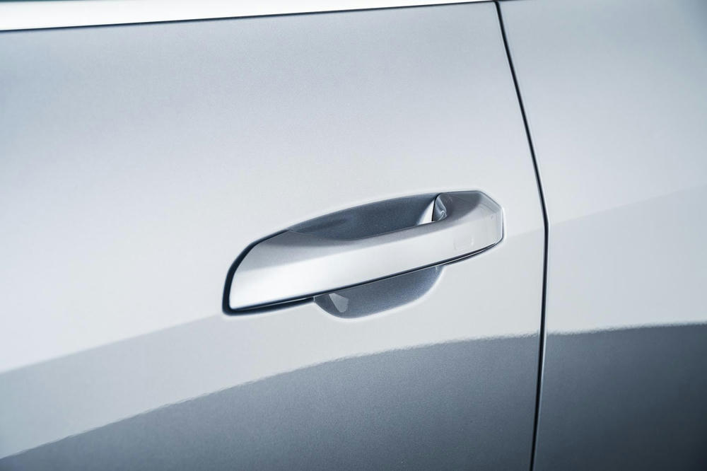 EXTR_CAR-17023-DE929E05-6F6C-4167-909E08089C4A8A99