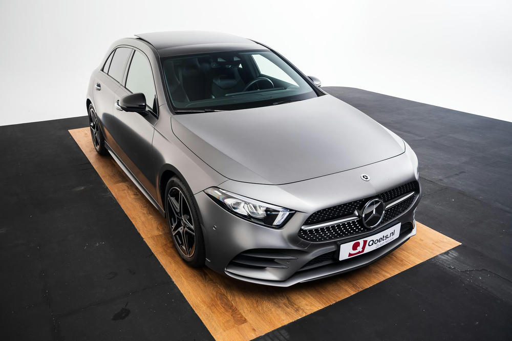 EXTR_CAR-18488-3B8809E3-369A-491A-B8D84C0B52812452