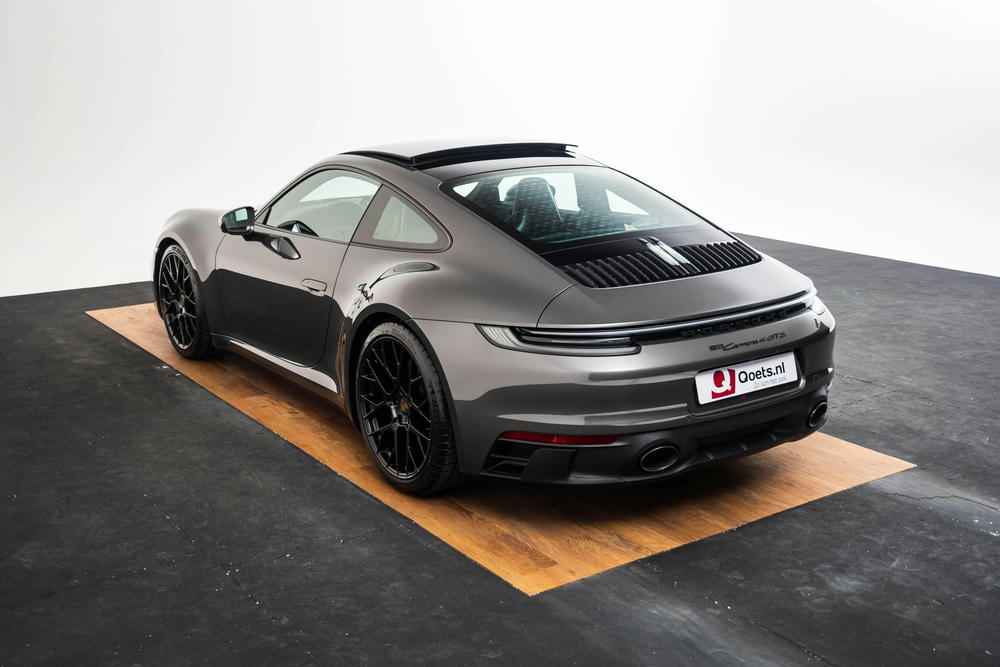 EXTR_CAR-21608-12CBE91F-7385-40C3-87B71550F575EABD