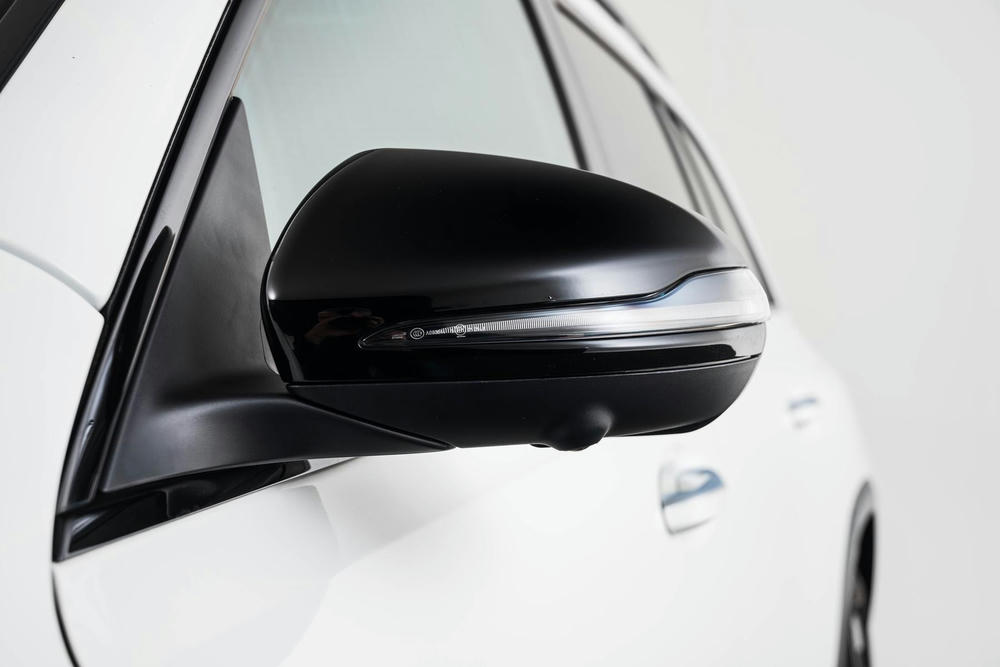 EXTR_CAR-21676-932F7713-DE55-40DB-987A4BA801784D3E