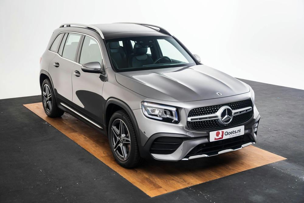 EXTR_CAR-22696-582A5D6F-7A5B-44D2-9E4F5372A120C018