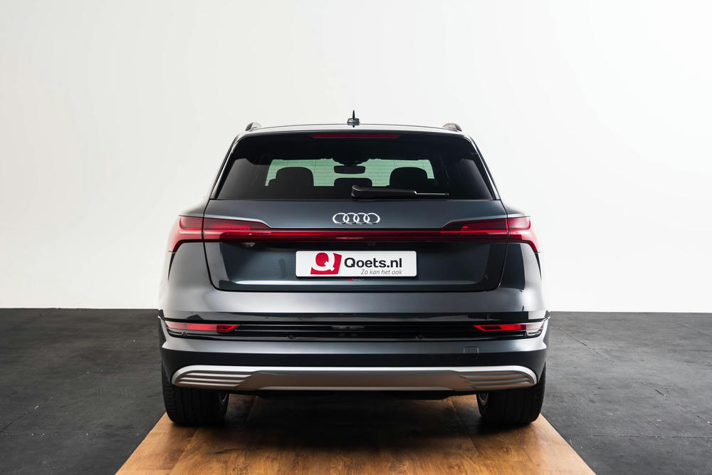 EXTR_CAR-23112-57BD54A3-A501-4CAE-9126793890AD14E9