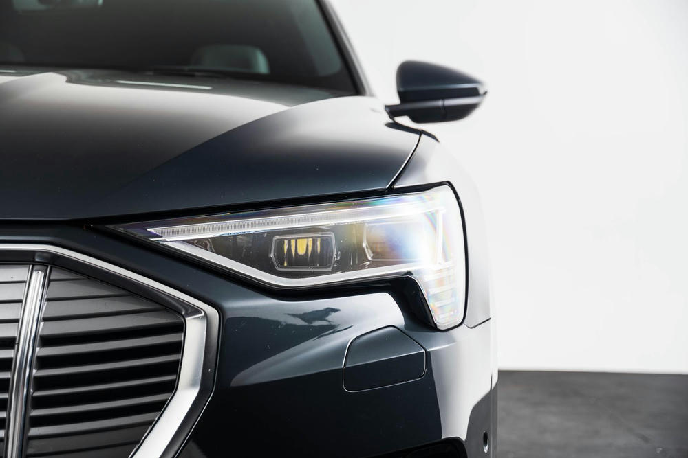 EXTR_CAR-23112-A9CA9674-26F0-4144-8F45BB8BC68A6674