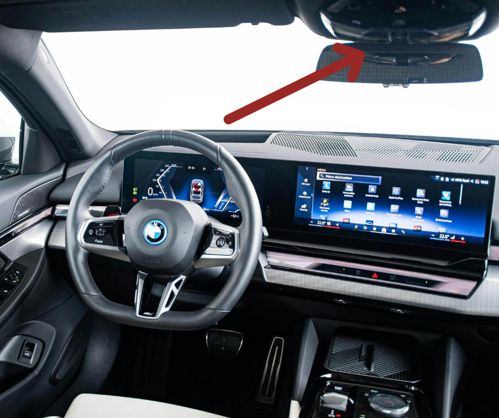 Hier vind je de panorama dak knop