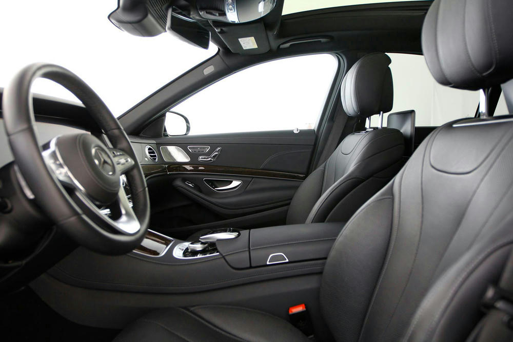 INTR_CAR-11642-155E2A10-56C2-4FA3-8FF3D27BDDF7D572