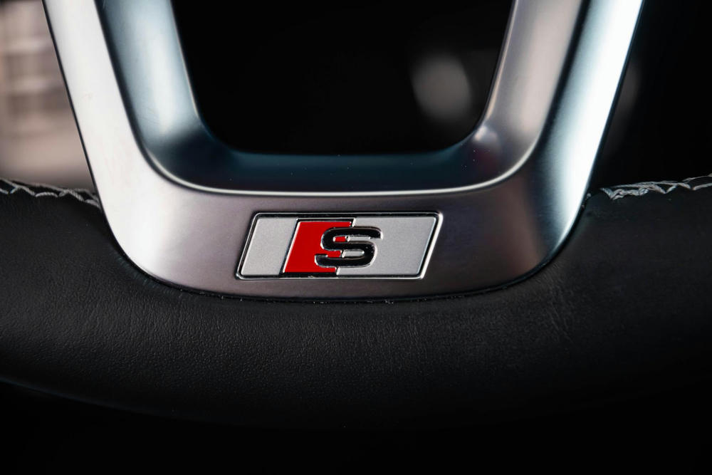 INTR_CAR-21616-08E02786-BF90-45E5-8ACBE1D412745279