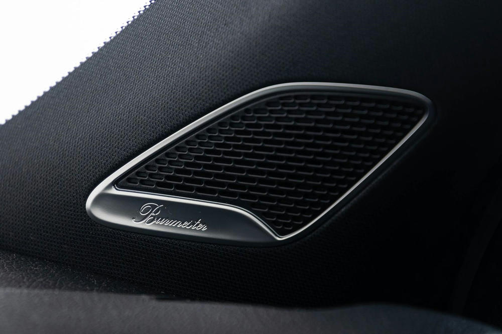 INTR_CAR-21676-EE490436-5780-410E-A99073B51C925B78