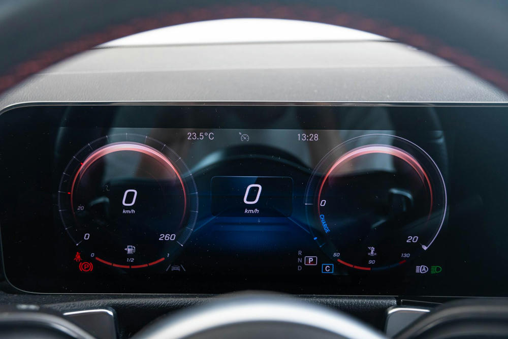 INTR_CAR-22696-DA68A74A-7006-4E93-A4ABF22185D3D988