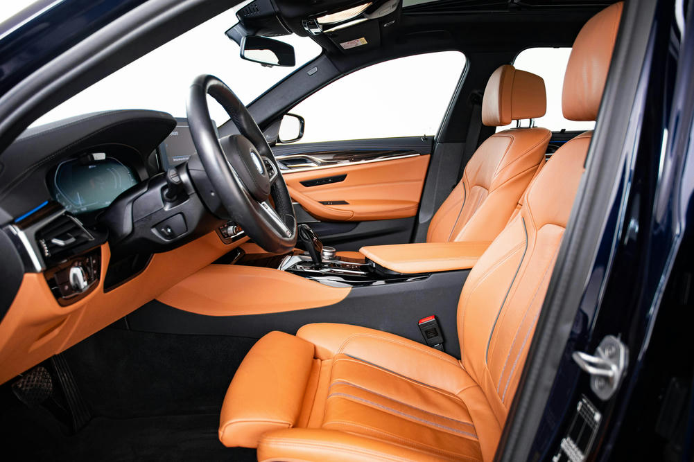 Interieur BMW 530e van Garmt Harskamp
