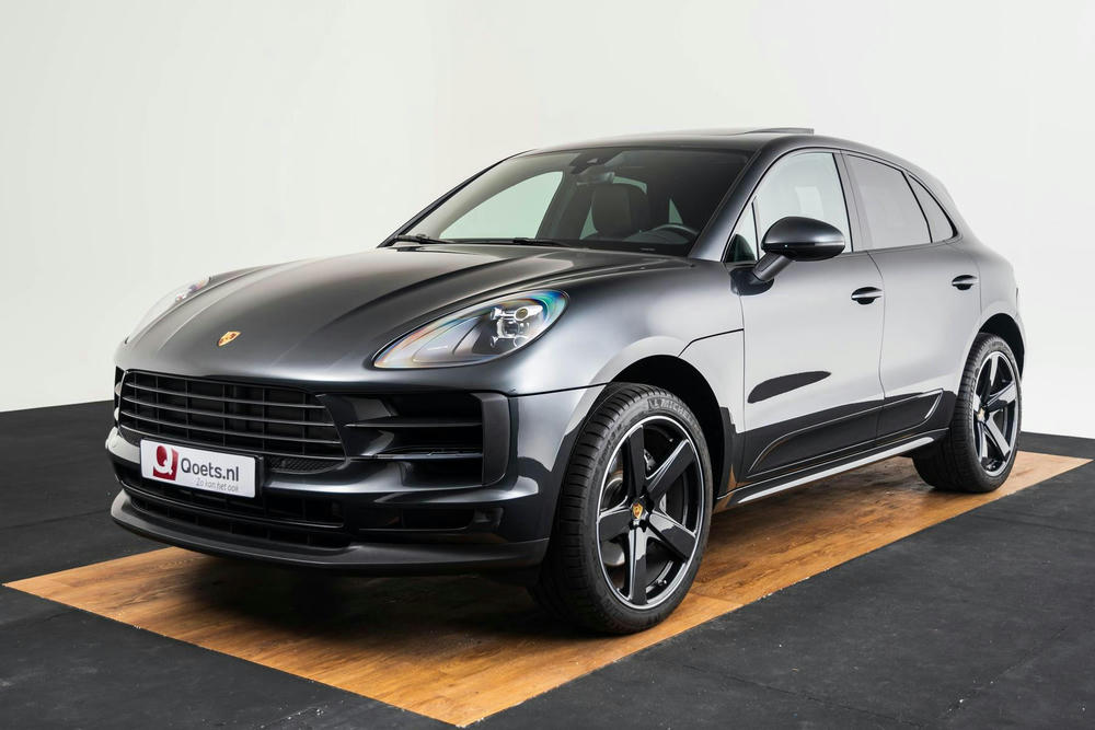 Macan met 21 inch Sport Classic wiel in zwart hoogglans