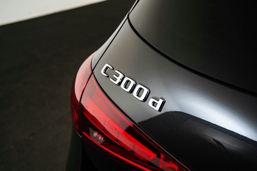 Mercedes - C300d Estate - F124520 - Exterieur (22)