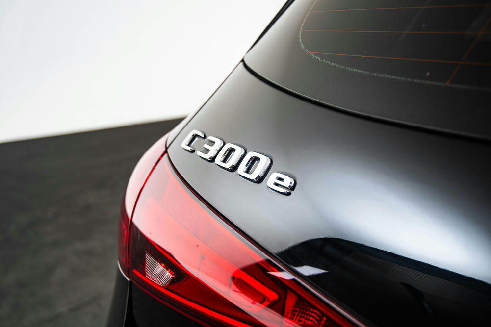 Mercedes - C 300e Estate - F069780 - Exterieur (24)