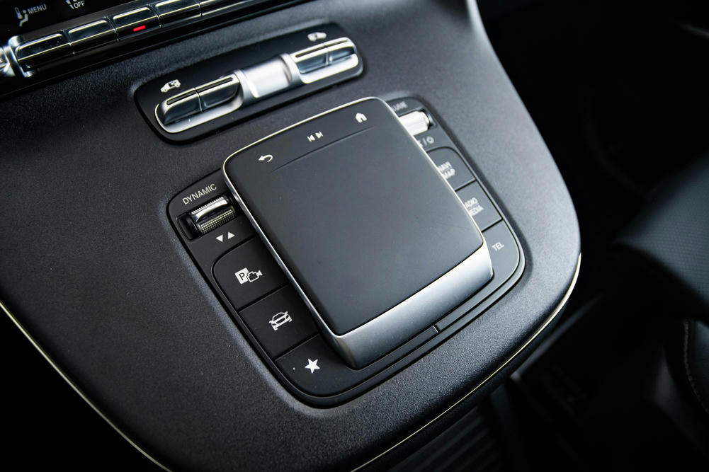 Mercedes - V 300 L3 Avantgarde - 4461317 - Interieur (24)