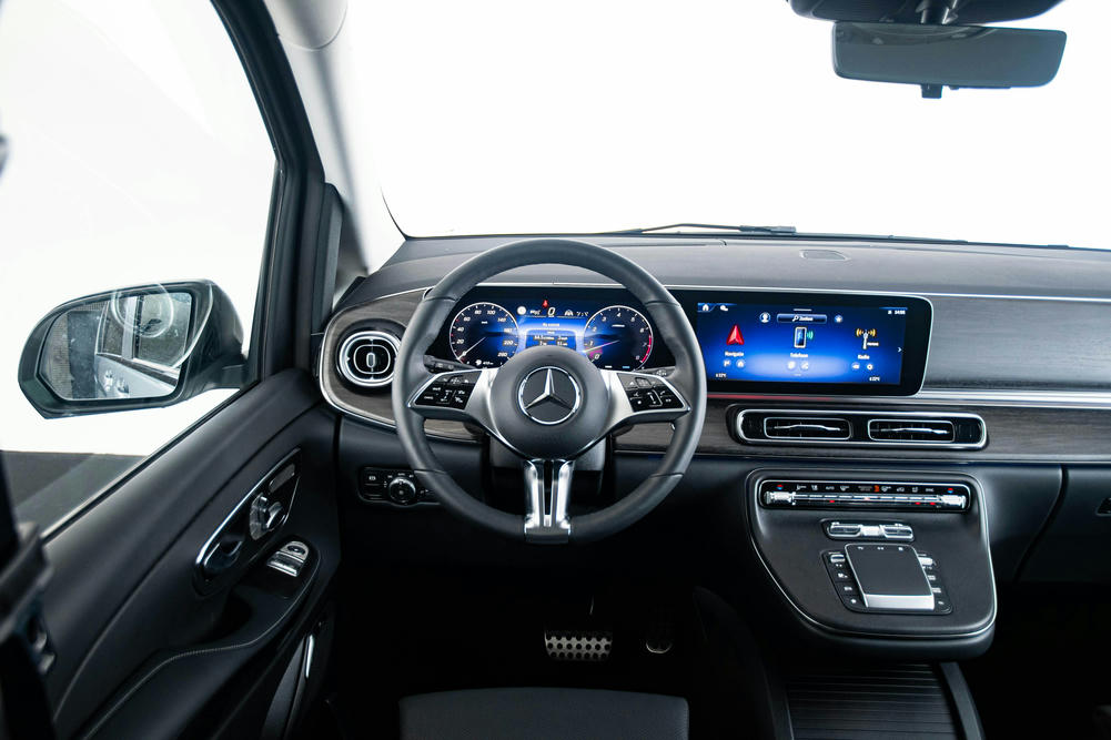 Mercedes - V 300 L3 Avantgarde - 4461317 - Interieur (25)