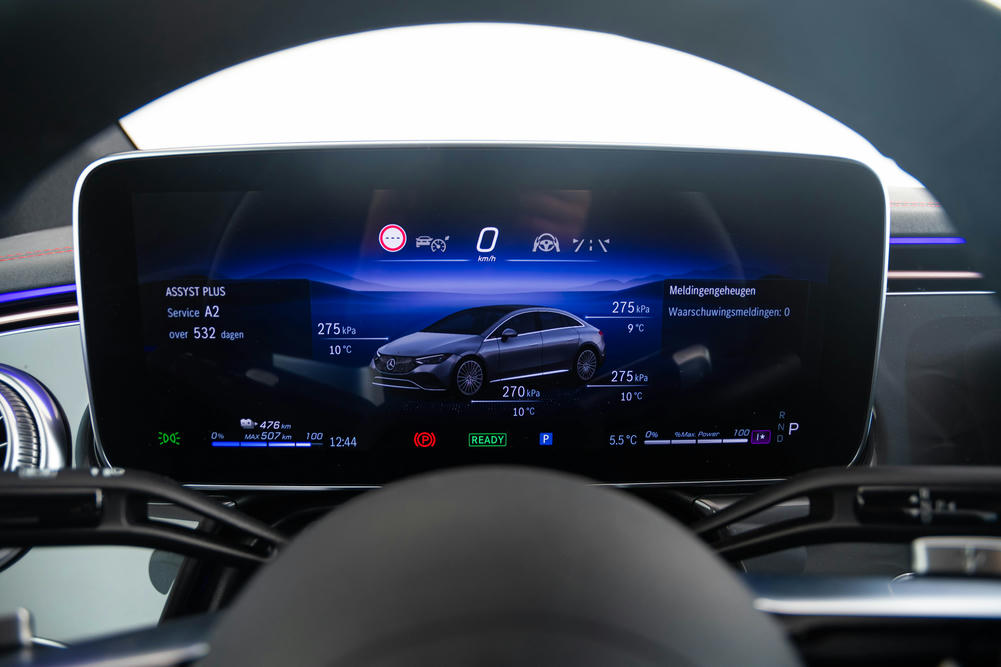 Mercedes EQE (7).jpg