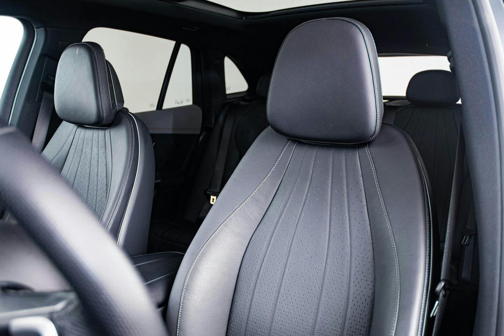 Mercedes EQE suv stoelen interieur