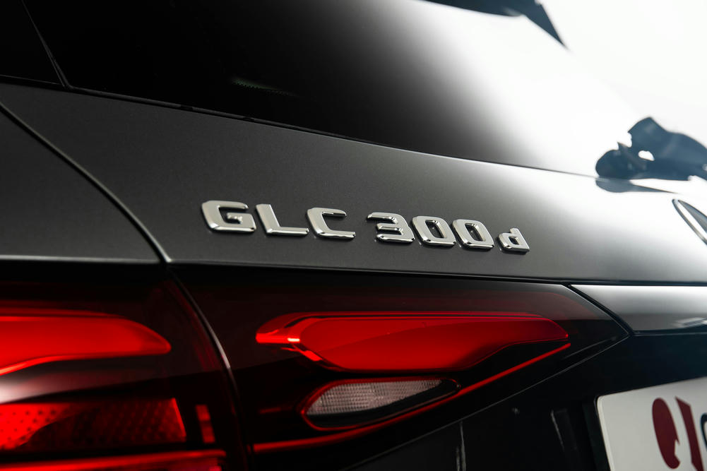 Mercedes GLC 300d badge