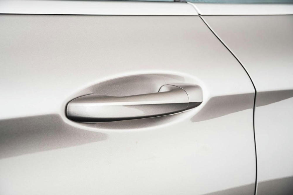 Mercedes Mojave silver metallic (19)