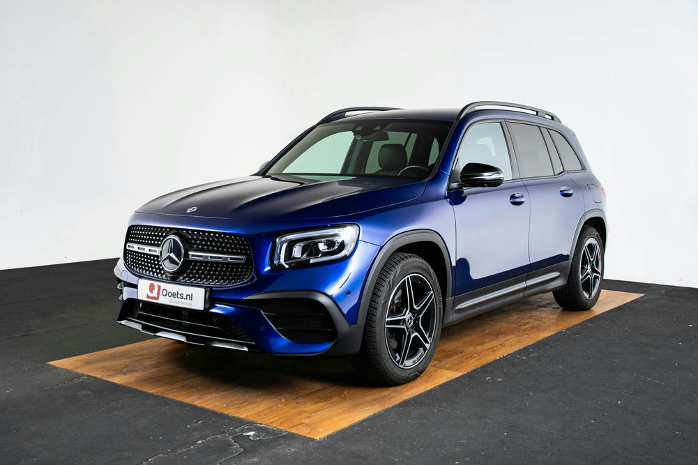 Mercedes galaxy blauw