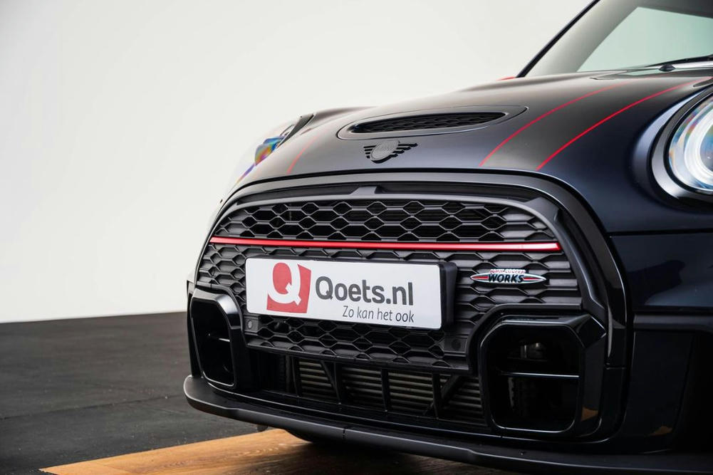 Mini Enigmatic Black metallic