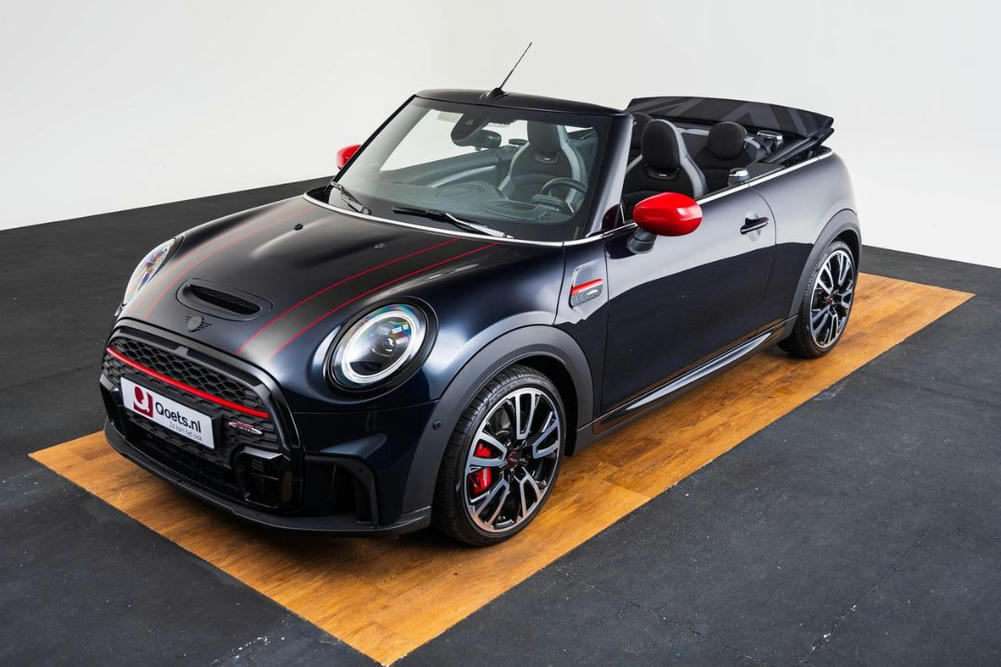 Mini Enigmatic Black metallic (1)