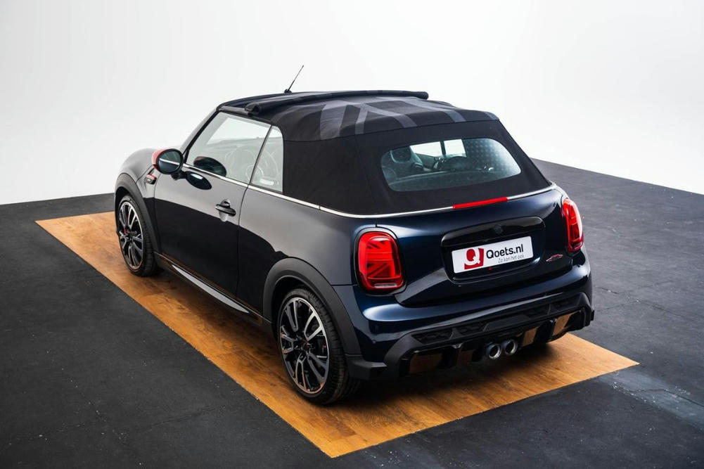 Mini Enigmatic Black metallic (18)