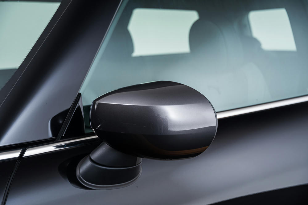 Mini Midnight Black (10).jpg