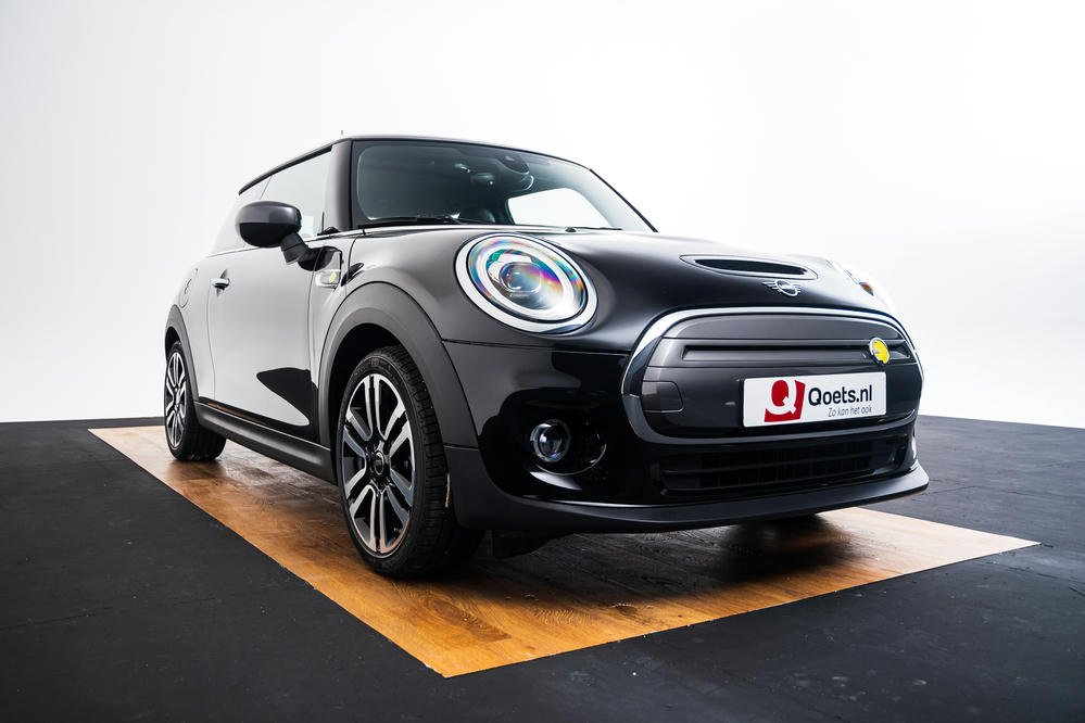 Mini Midnight Black (6).jpg