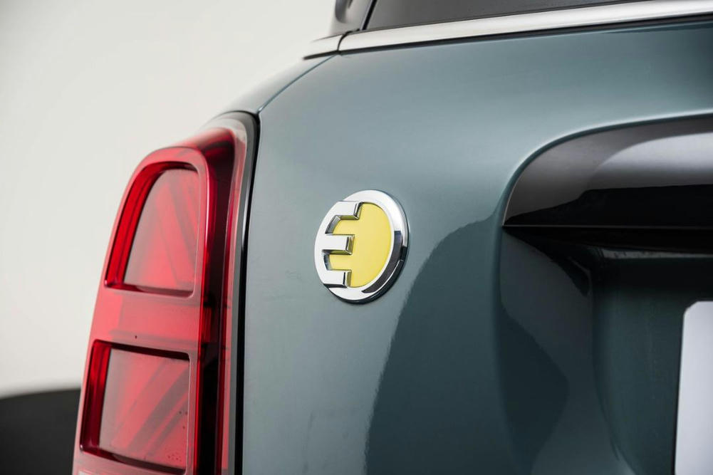 Mini Sage Green metallic (15)