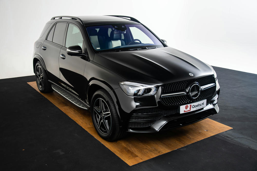 GLE in Obsidiaanzwarte lak