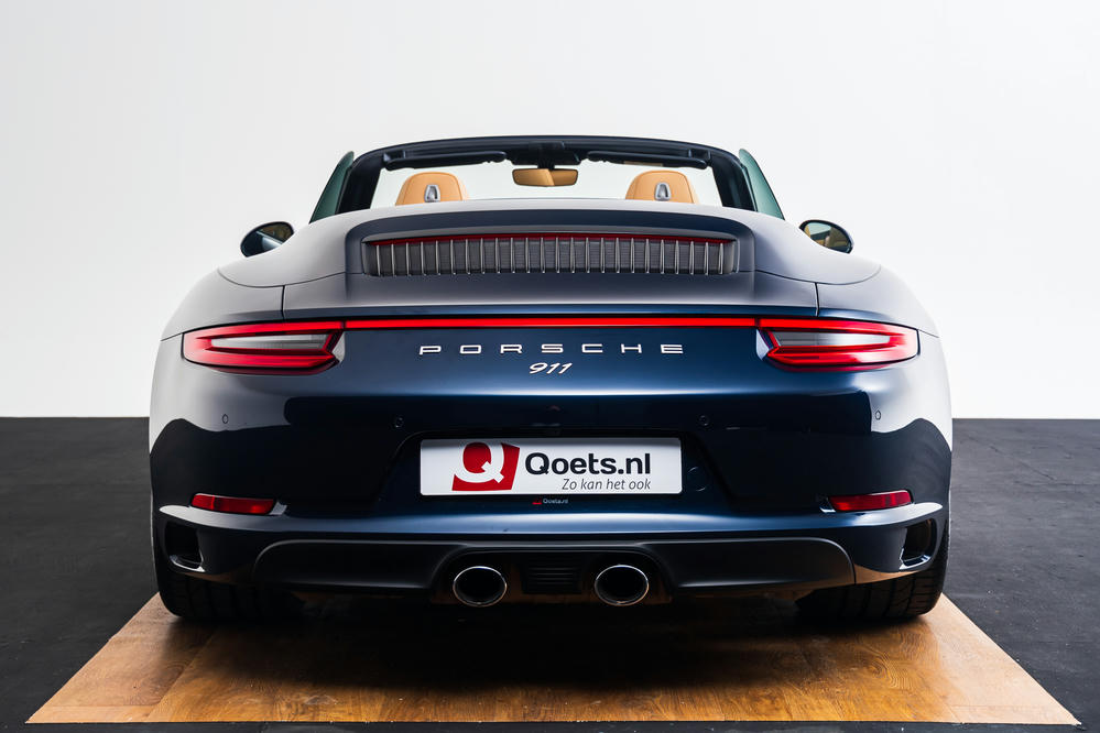 Porsche - 911 Carrera 4S Cabriolet - Nachtblauw (2).jpg