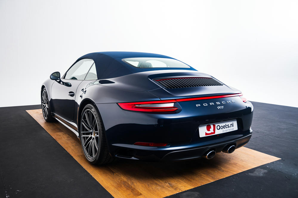 Porsche - 911 Carrera 4S Cabriolet - Nachtblauw (4).jpg