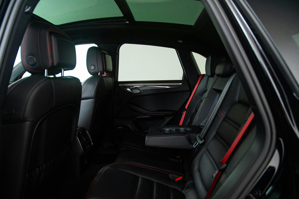 Porsche Macan tweedelig panoramisch schuifdak