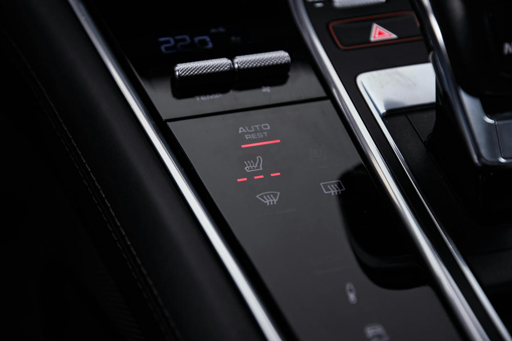 Porsche - Panamera 4 E-Hybrid Sport Turismo - L182679 - Interieur (11)