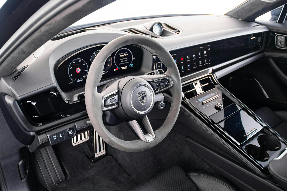 Porsche - Panamera Turbo E-Hybrid - L080067 - Interieur (10)