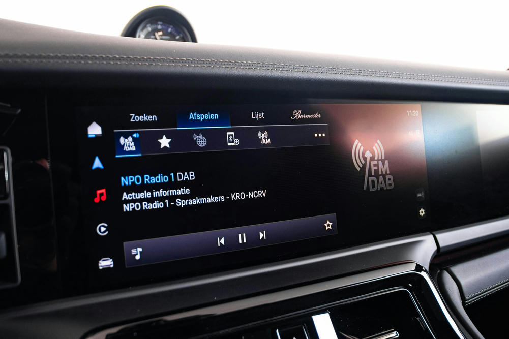 Porsche - Panamera Turbo E-Hybrid - L080067 - Interieur (23)