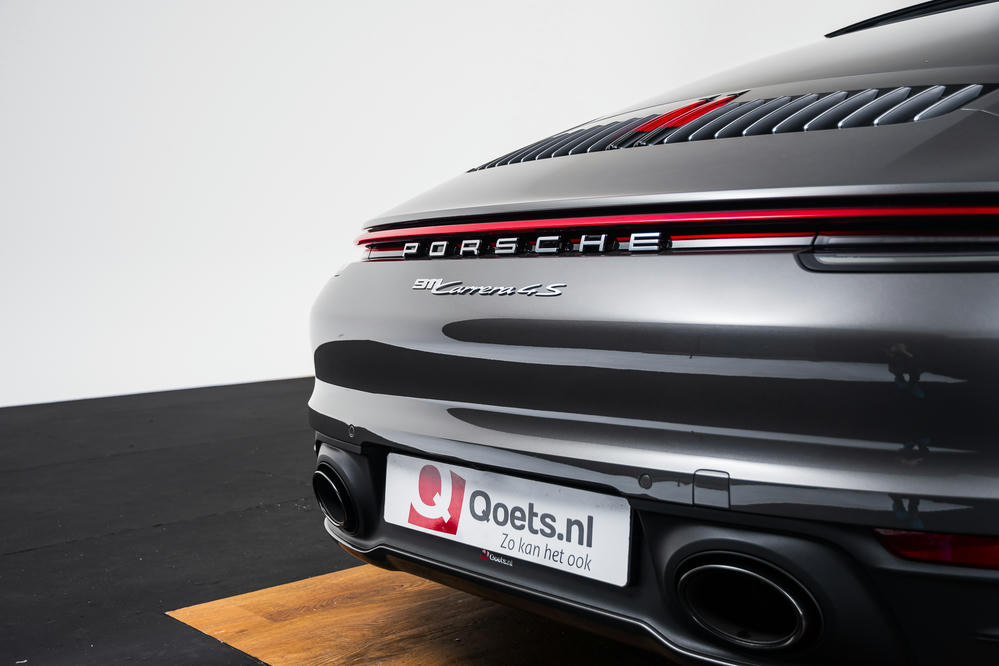 Porsche 911 Agaatgrijs (1).jpg