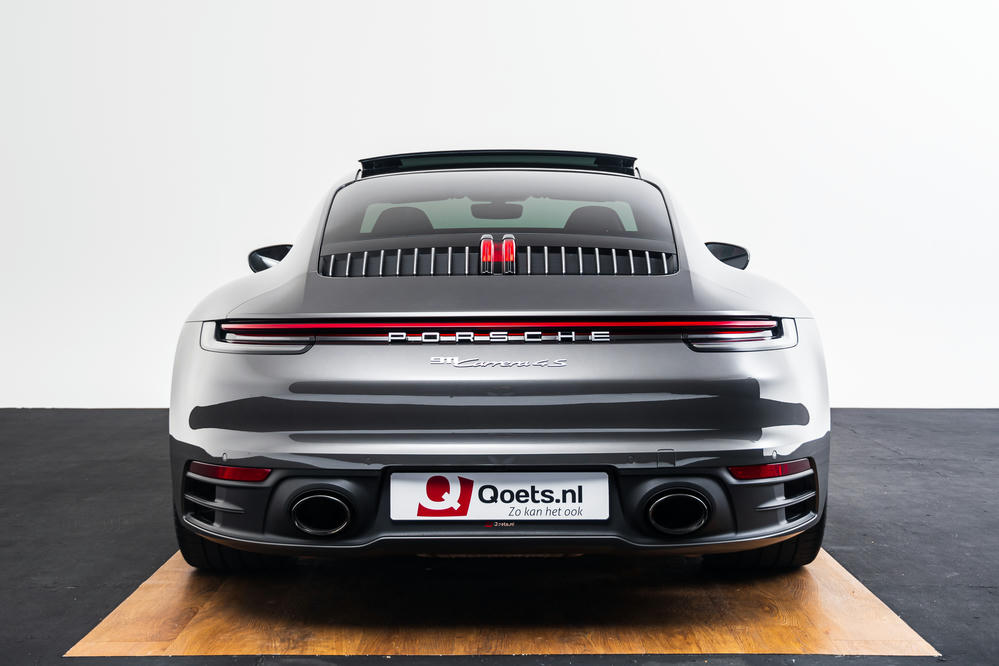 Porsche 911 Agaatgrijs (3).jpg