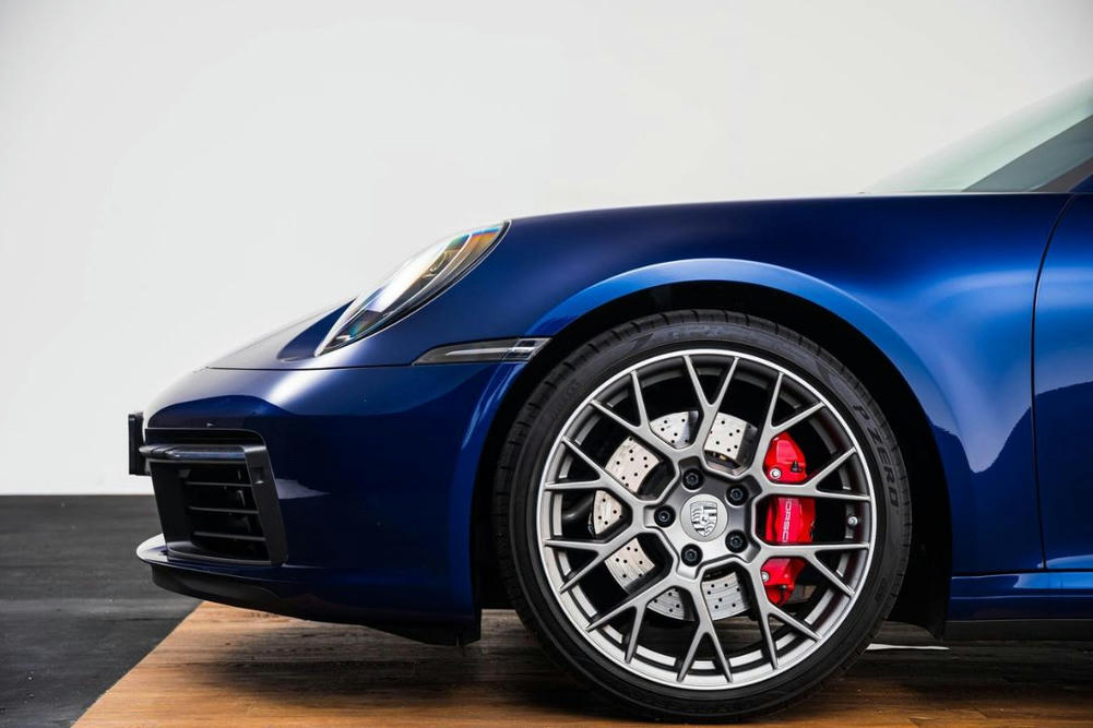 Porsche Gentiaanblauw metallic (8)