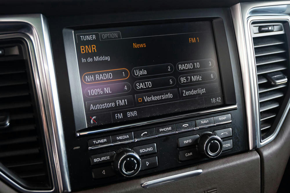 Porsche Macan Pre facelift infotainmentsysteem