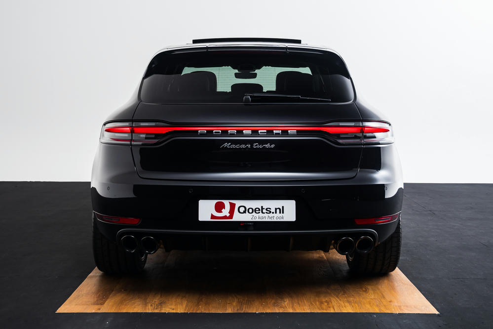 Porsche Tiefschwarz (1).jpg