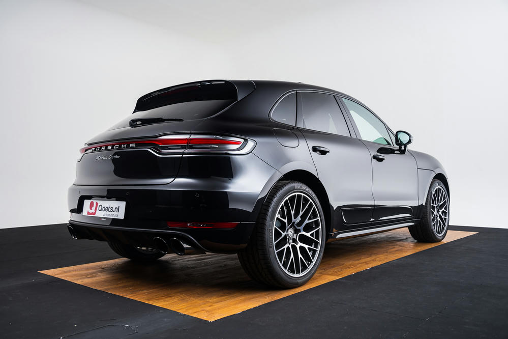 Porsche Tiefschwarz (15).jpg