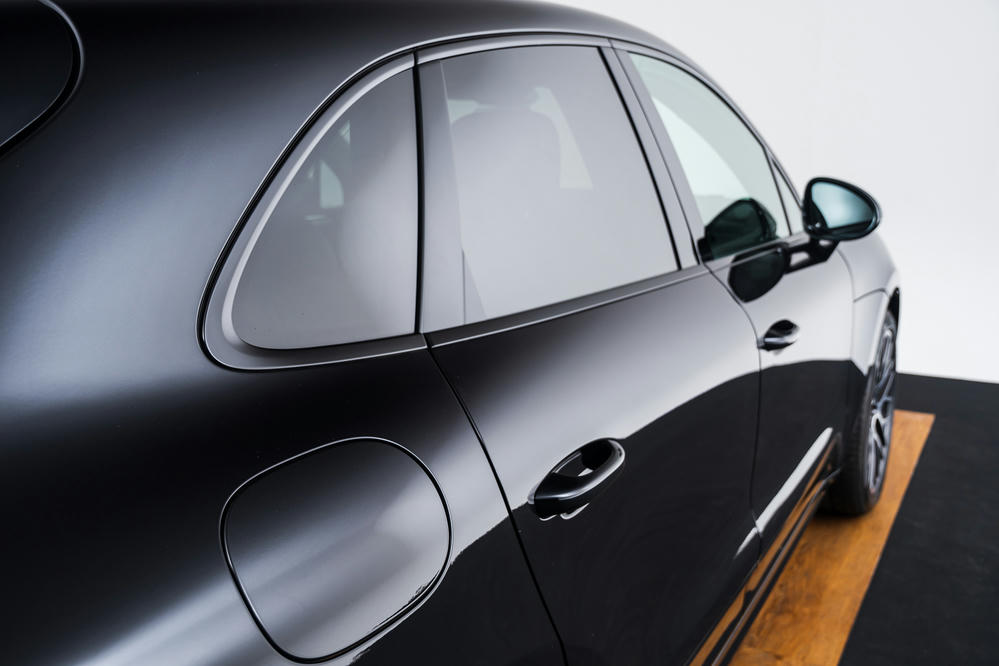 Porsche Tiefschwarz (7).jpg