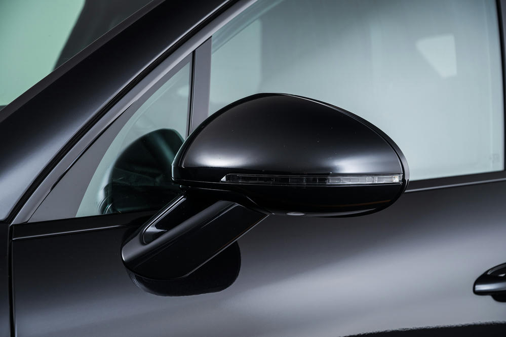 Porsche Tiefschwarz (8).jpg