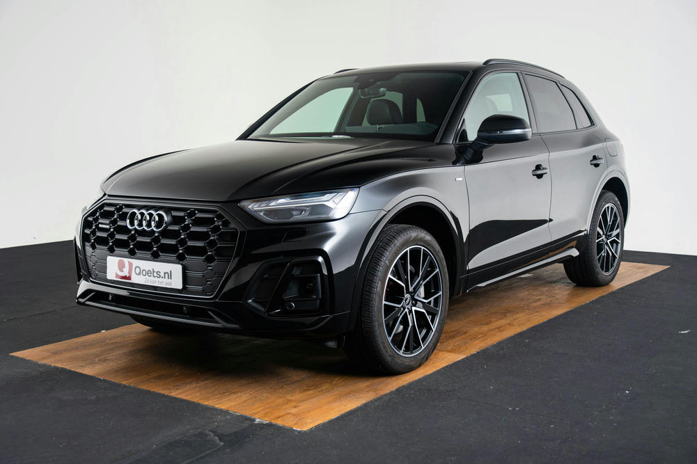 Q5 met vel 20 lichtmetalen velgen, Audi Sport 5-V-spaak ster-design, antacietzwart, glansgedraaid