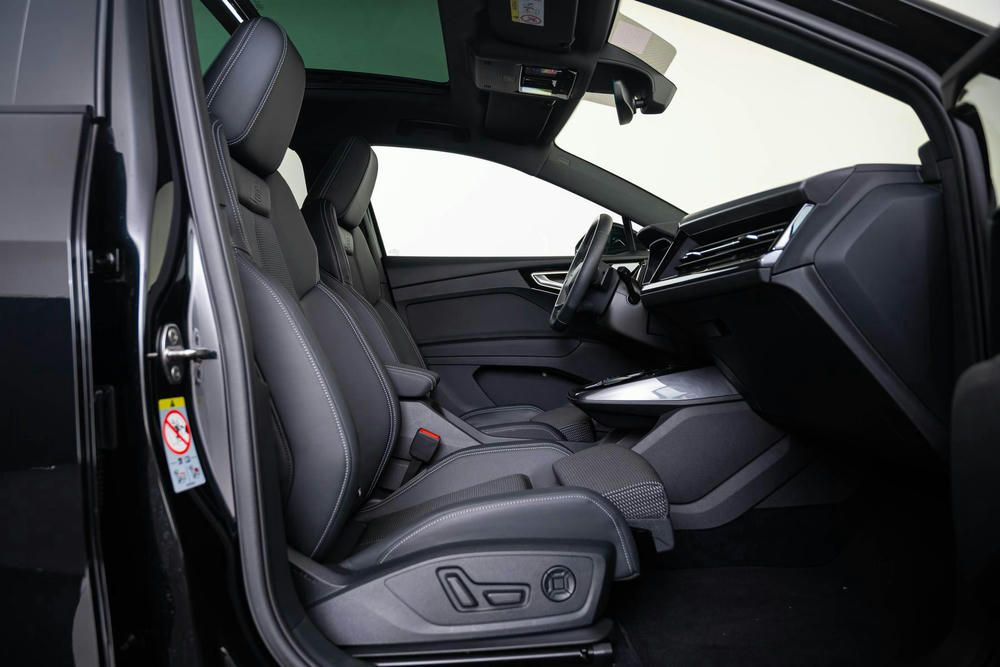 Audi Q4 e-tron S-line stoelen