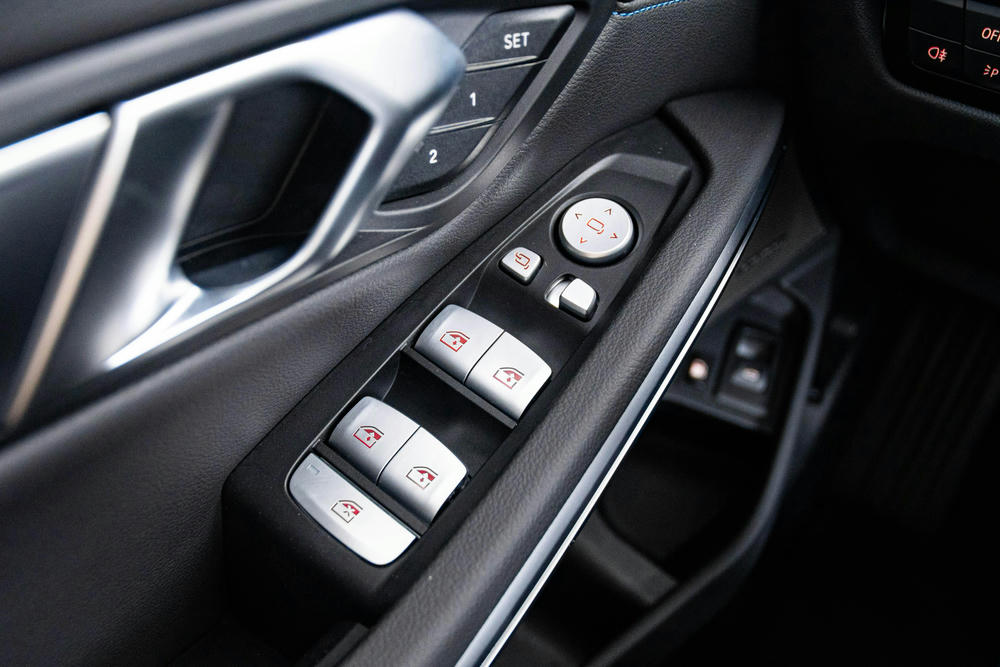 VRD - BMW - 330e Touring - FT98475 - Interieur (13)