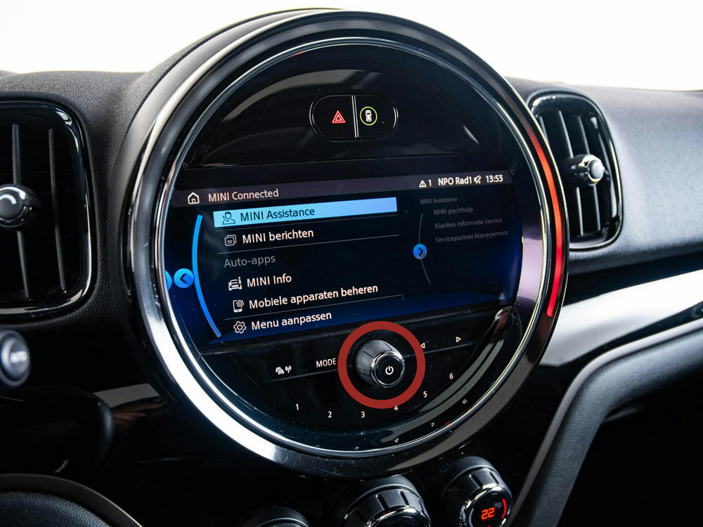 Volume knop in de MINI Countryman SE met iDrive 7