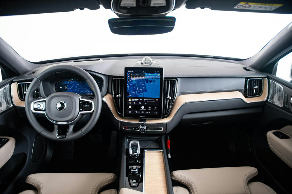 Volvo - XC60 T6 Recharge - 1474567 - Interieur (13)