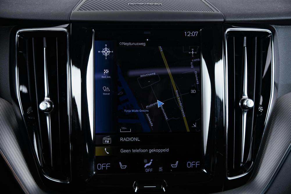 Volvo - XC60 T6 Recharge - B833254 - Interieur (16)